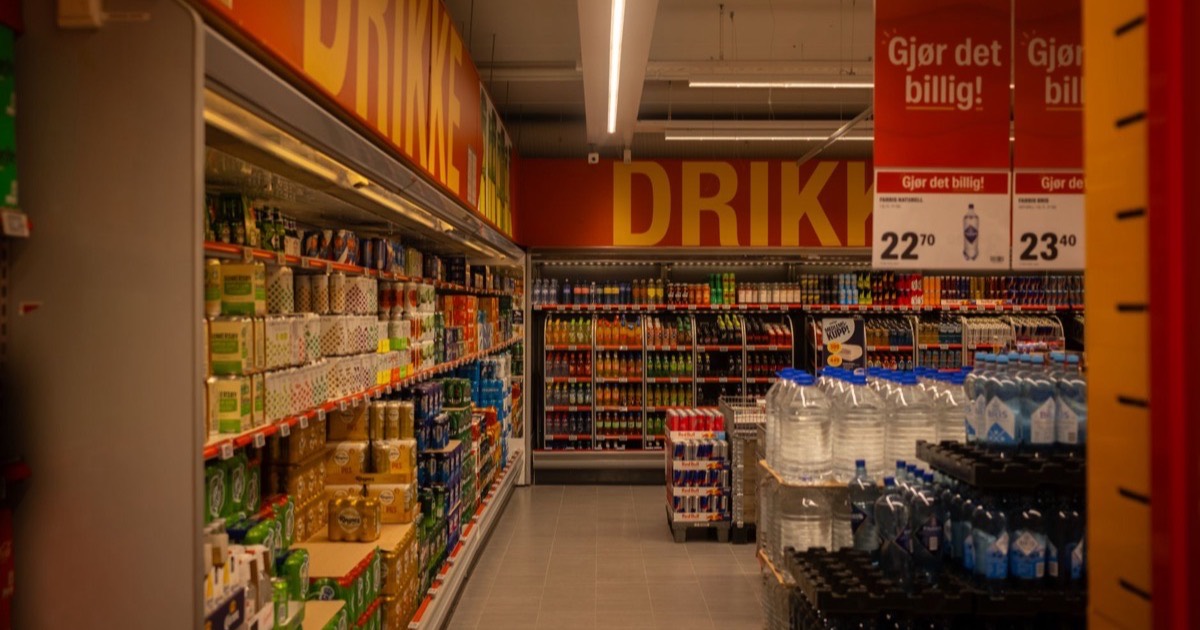 Comparison of supermarket software versus Tally